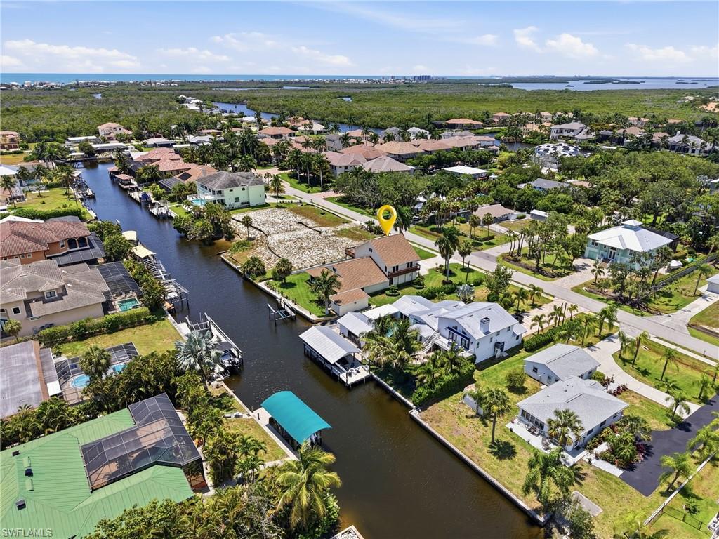 IMPERIAL SHORES - Residential