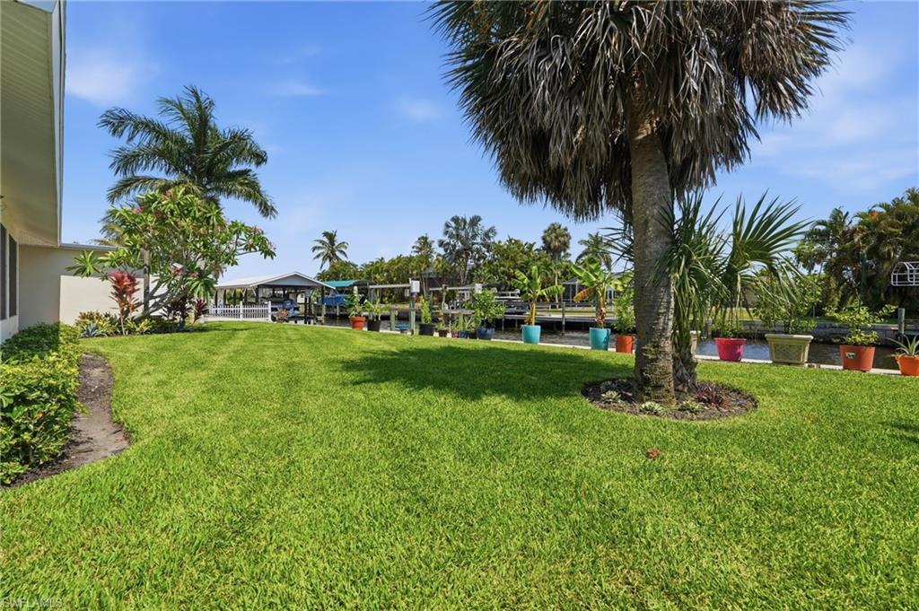 IMPERIAL SHORES - Residential