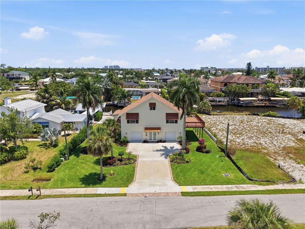 IMPERIAL SHORES - Residential