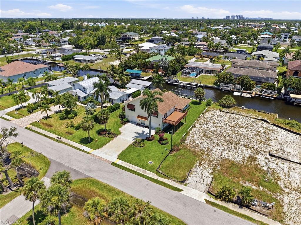 IMPERIAL SHORES - Residential
