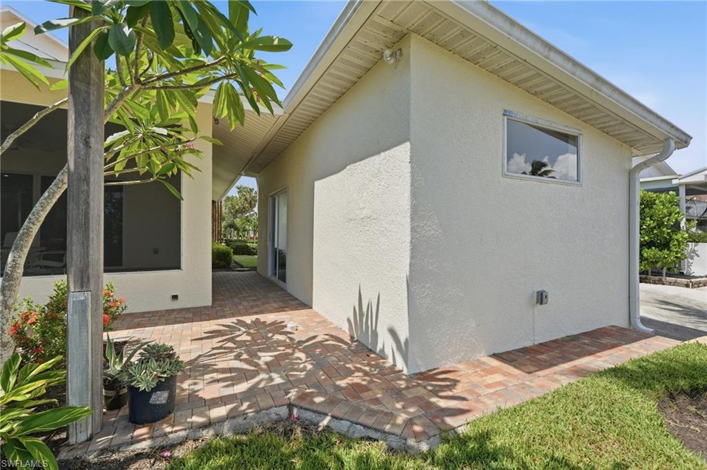 IMPERIAL SHORES - Residential