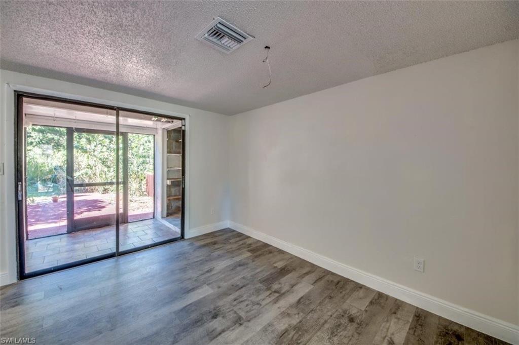 LITTLE STONE COURT - Residential