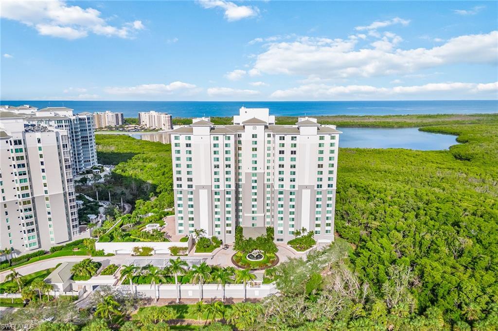 GRANDE GENEVA - Residential