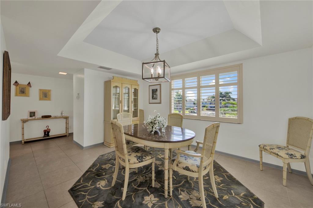 GLADES COUNTRY CLUB - Residential