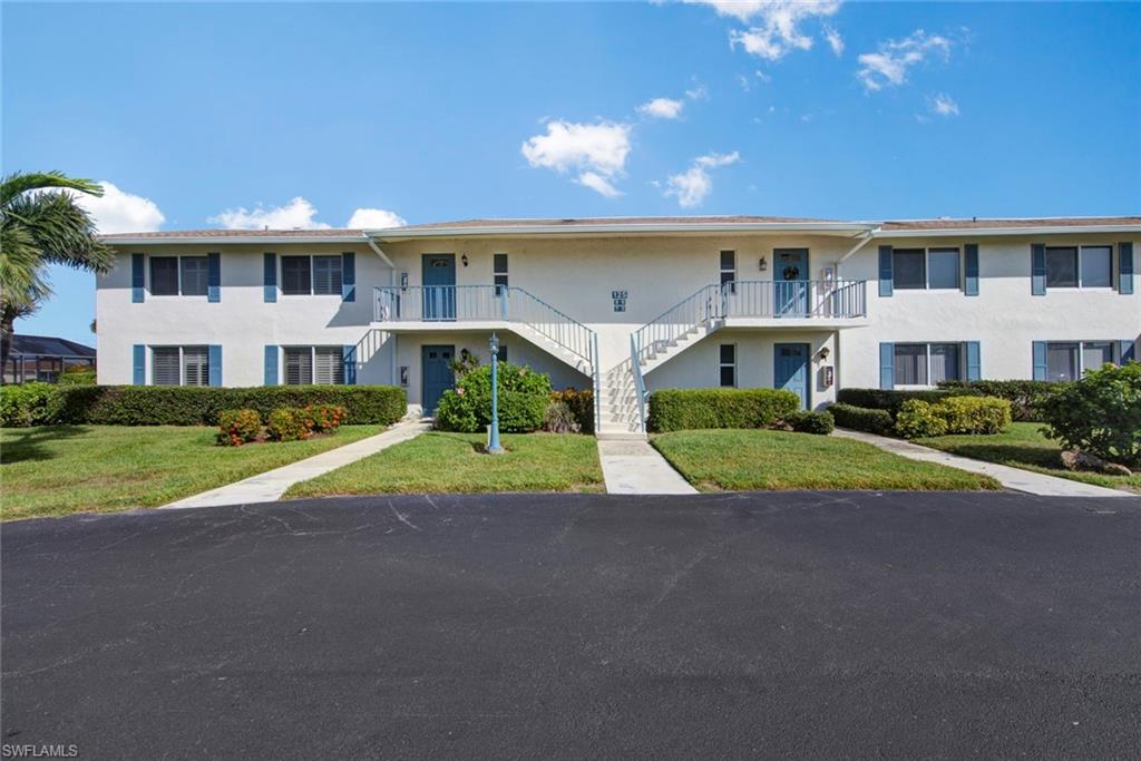 GLADES COUNTRY CLUB - Residential