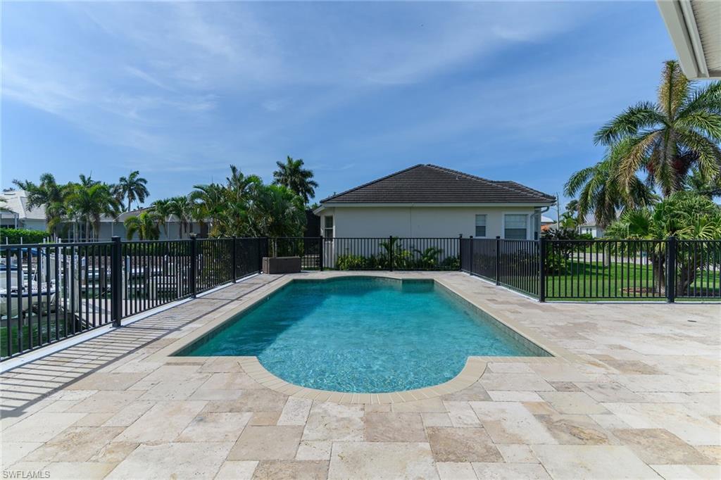 MARCO ISLAND - Residential