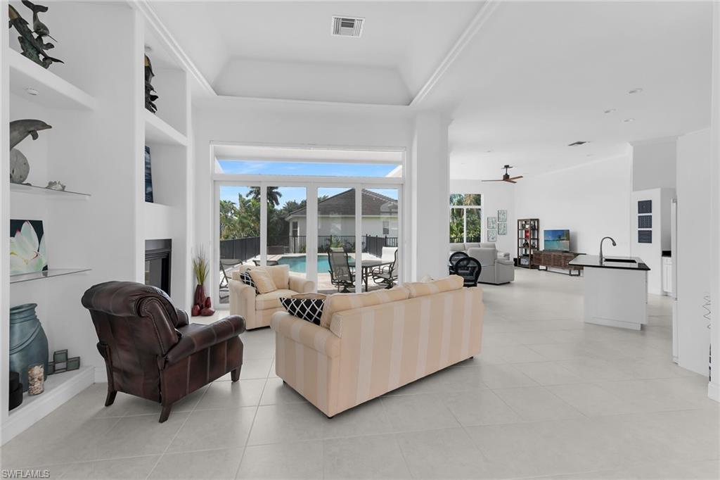 MARCO ISLAND - Residential