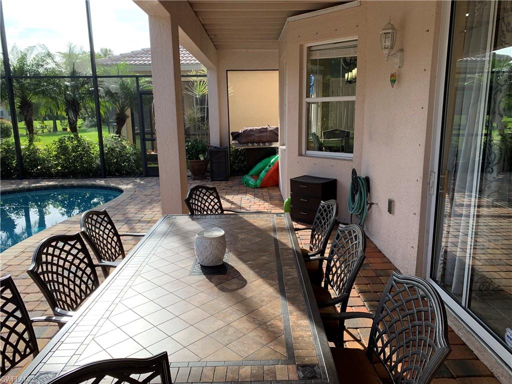 STONEYBROOK - Residential