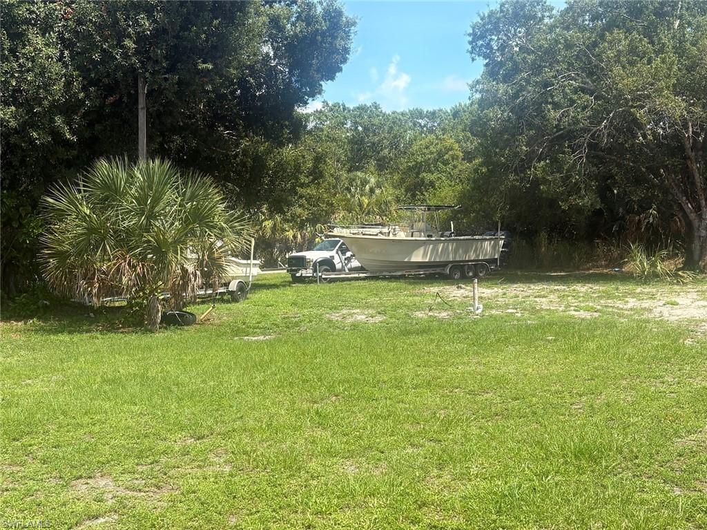FORT MYERS - Land
