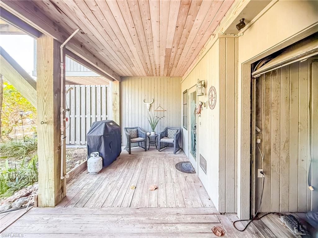 SAFETY HARBOR CLUB - Residential