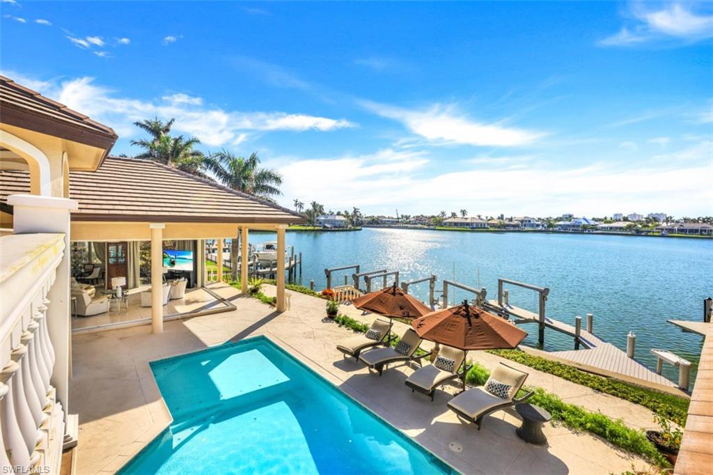 MARCO BEACH - Residential