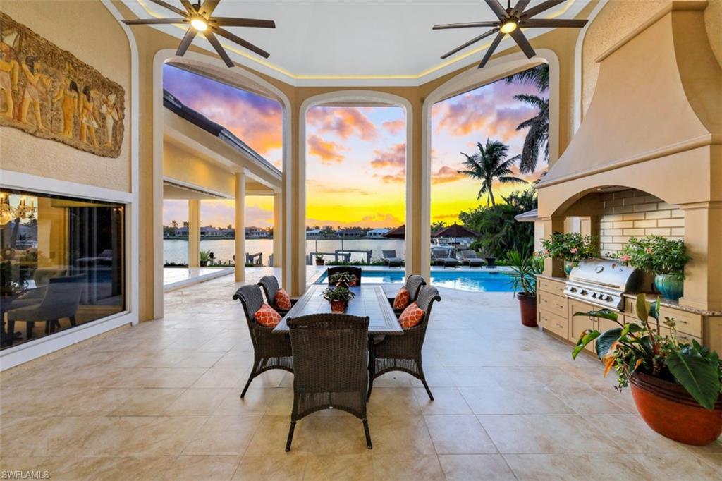 MARCO BEACH - Residential