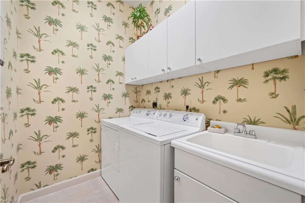THE SHORES - Residential