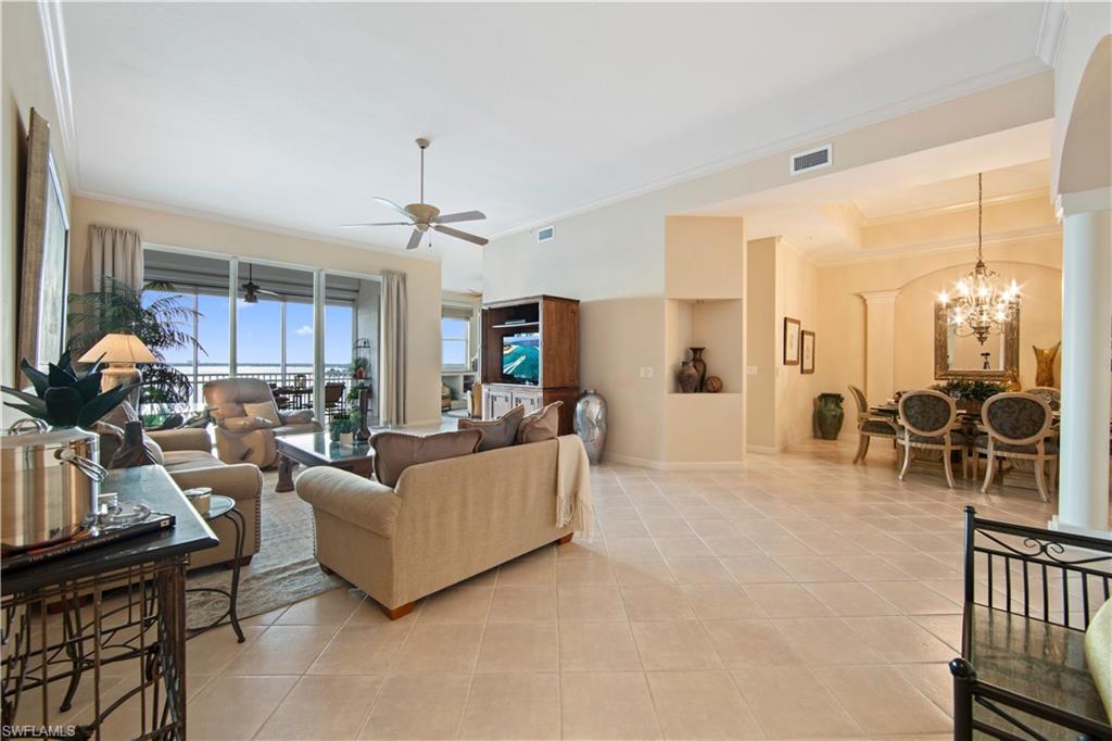 THE SHORES - Residential