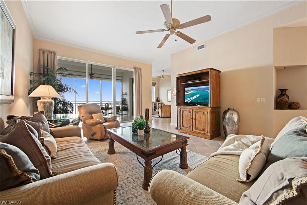 THE SHORES - Residential