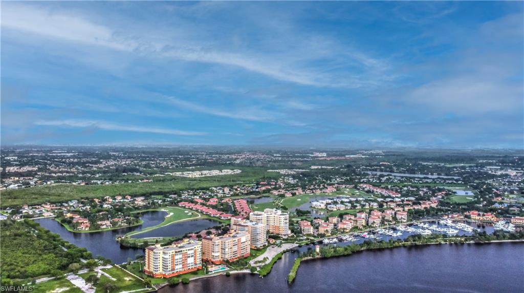 THE SHORES - Residential