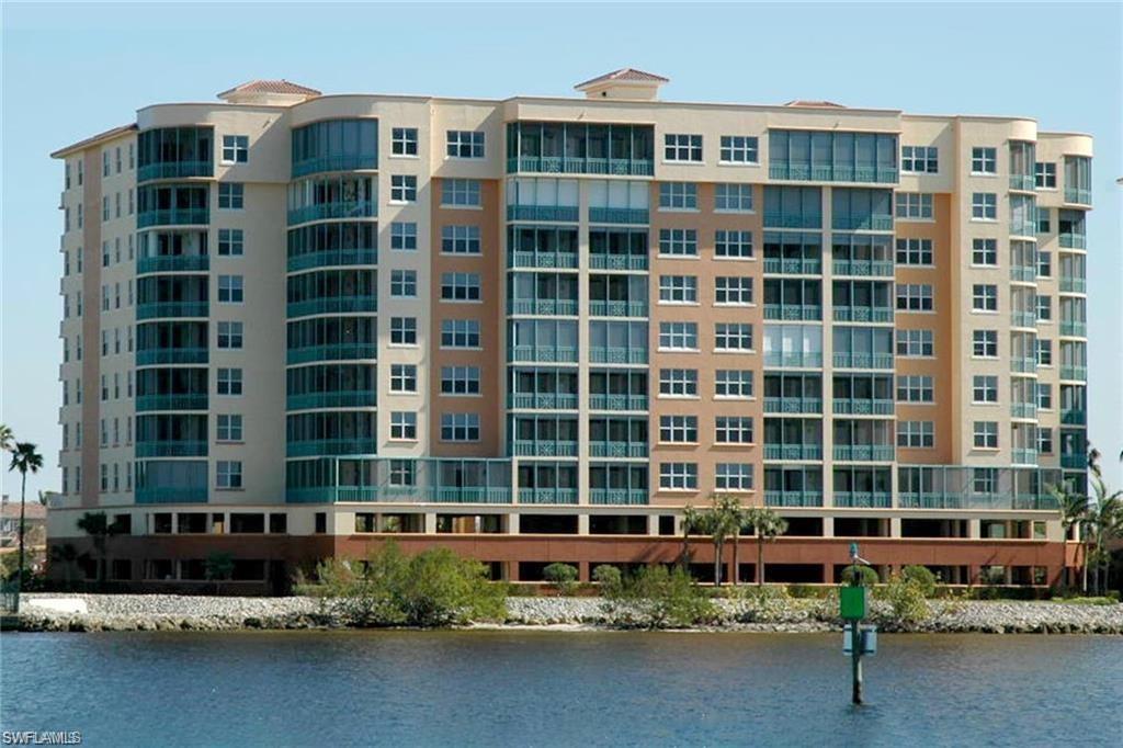 THE SHORES - Residential