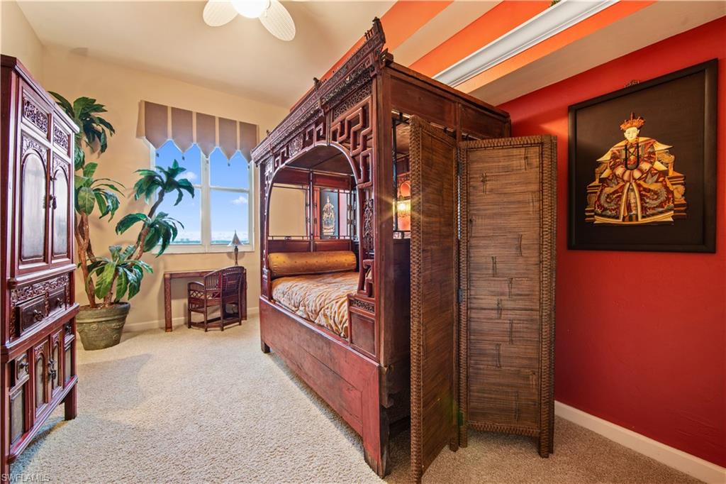 THE SHORES - Residential