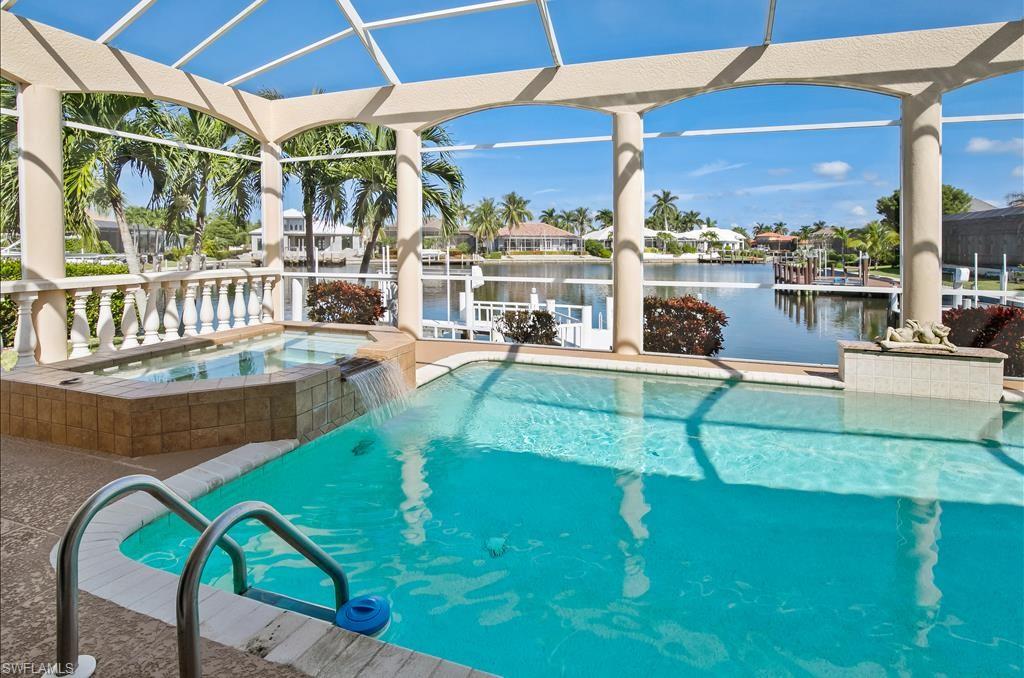 MARCO BEACH - Residential