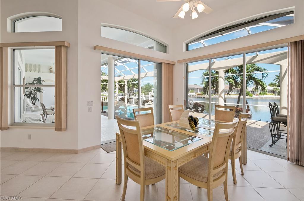MARCO BEACH - Residential