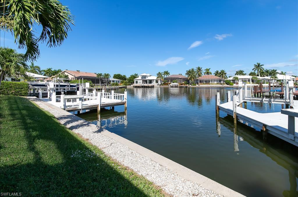 MARCO BEACH - Residential