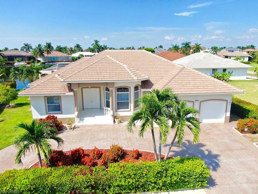MARCO BEACH - Residential