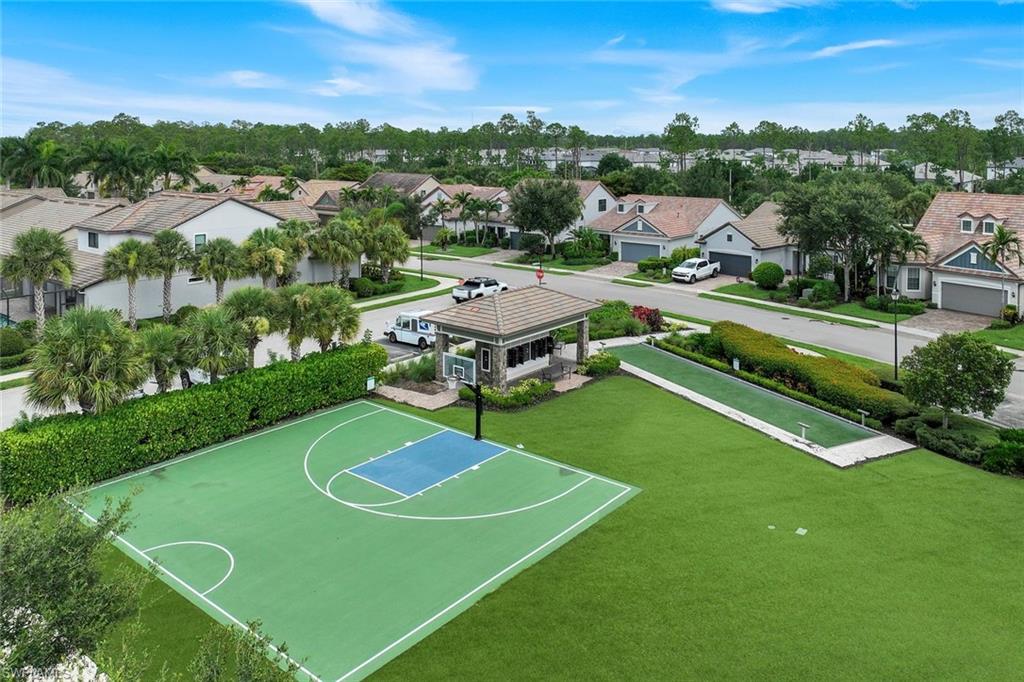 CAMDEN LAKES - Residential