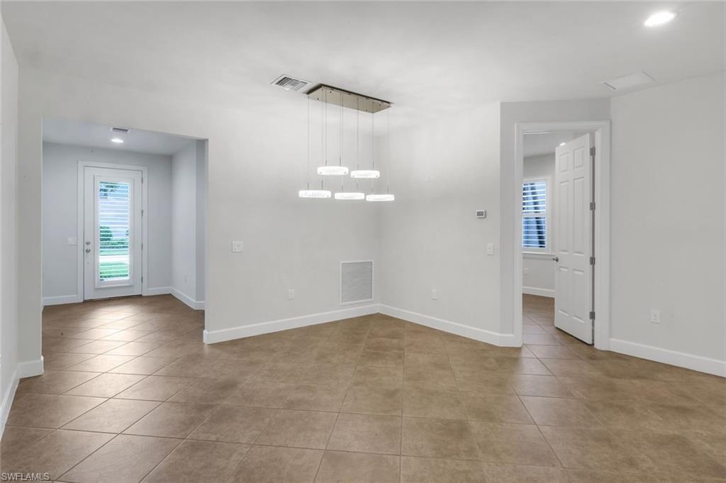 CAMDEN LAKES - Residential