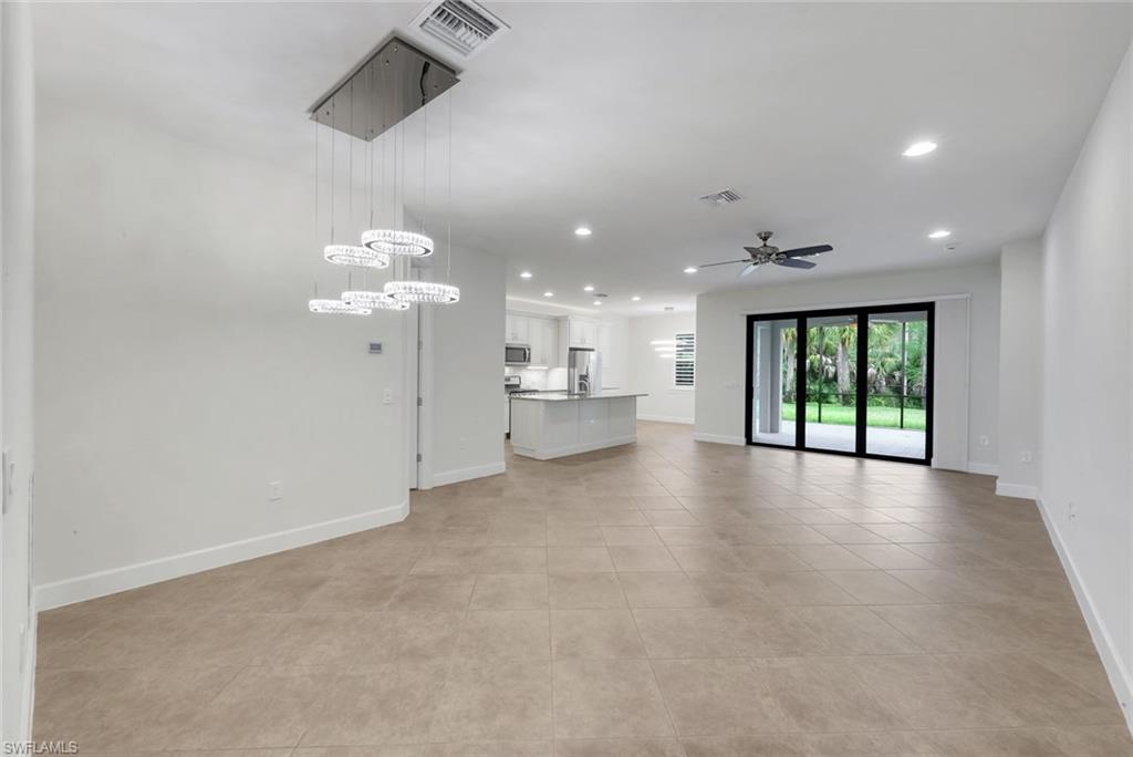 CAMDEN LAKES - Residential