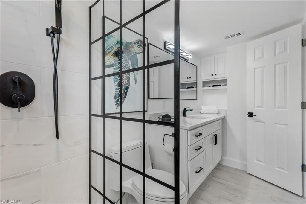 960 ON SEVENTH - Residential