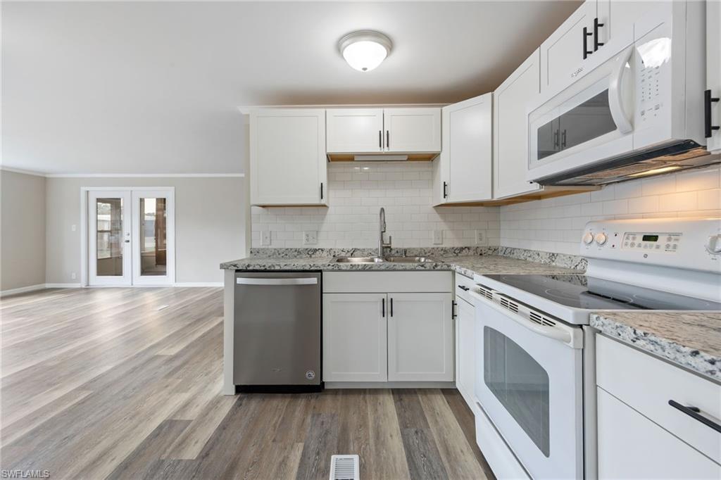 SIX LAKES COUNTRY CLUB - Residential