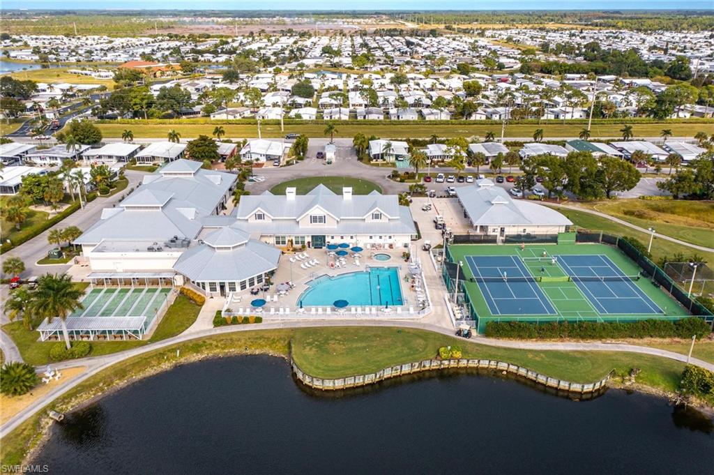 SIX LAKES COUNTRY CLUB - Residential