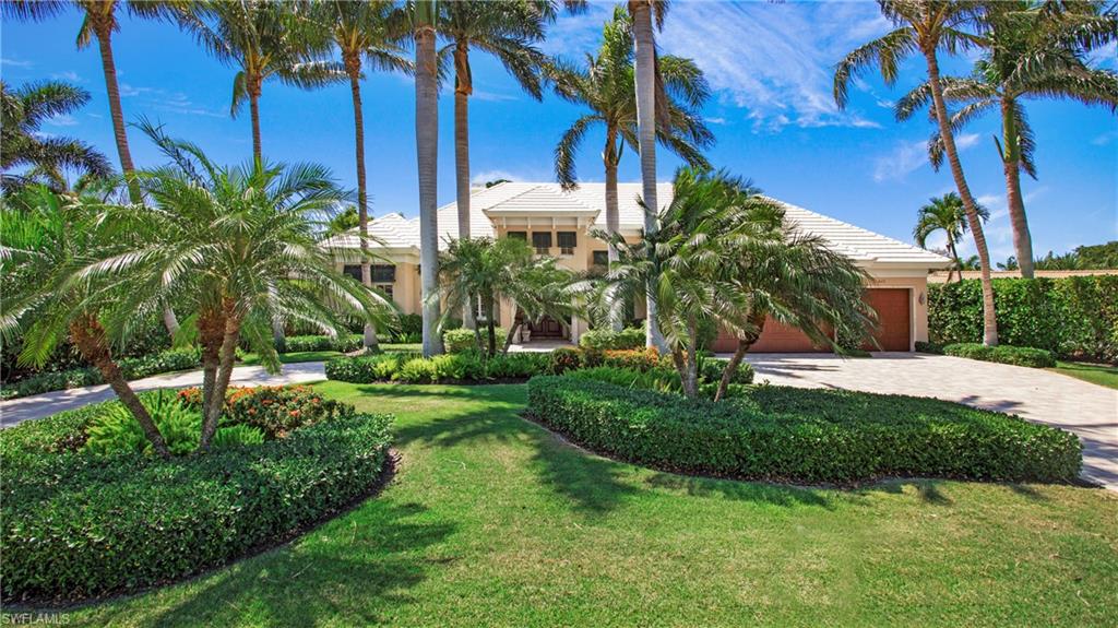 MOORINGS - Residential