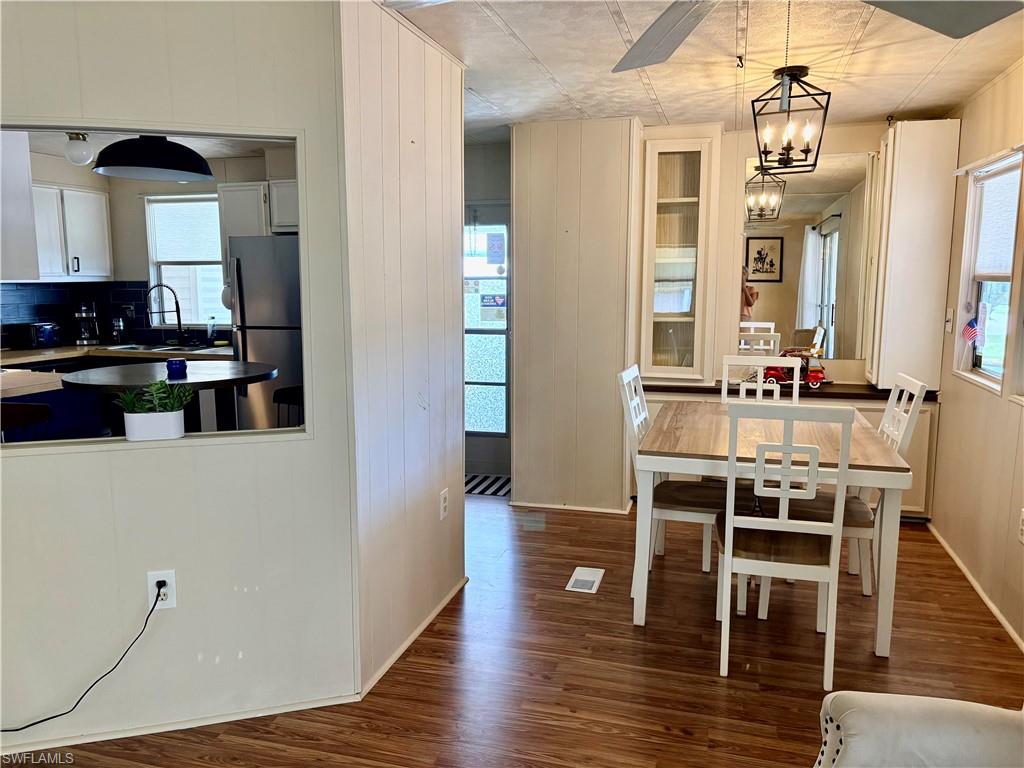 LAUREL ESTATES MOBILE HOME VIL - Residential