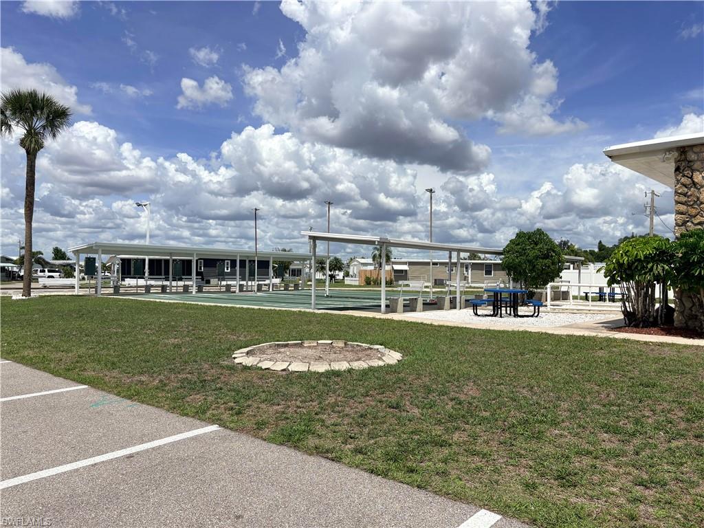 LAUREL ESTATES MOBILE HOME VIL - Residential