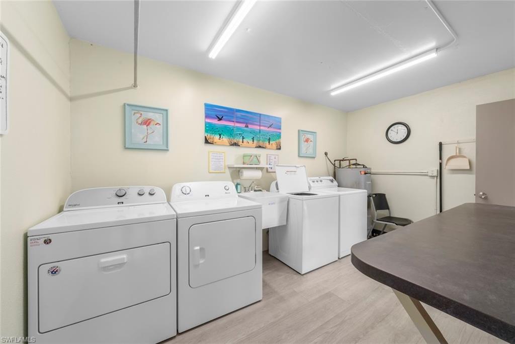 SEVEN LAKES - Residential