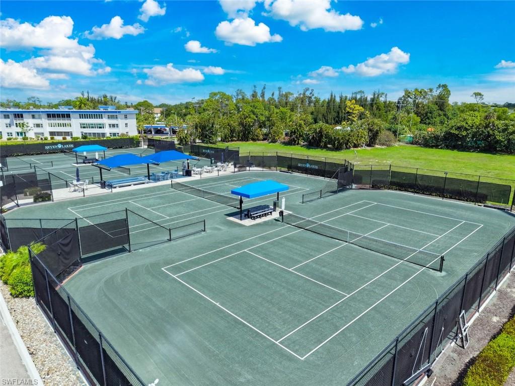 SEVEN LAKES - Residential