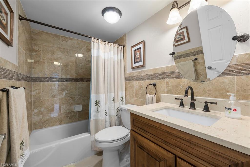 SEVEN LAKES - Residential