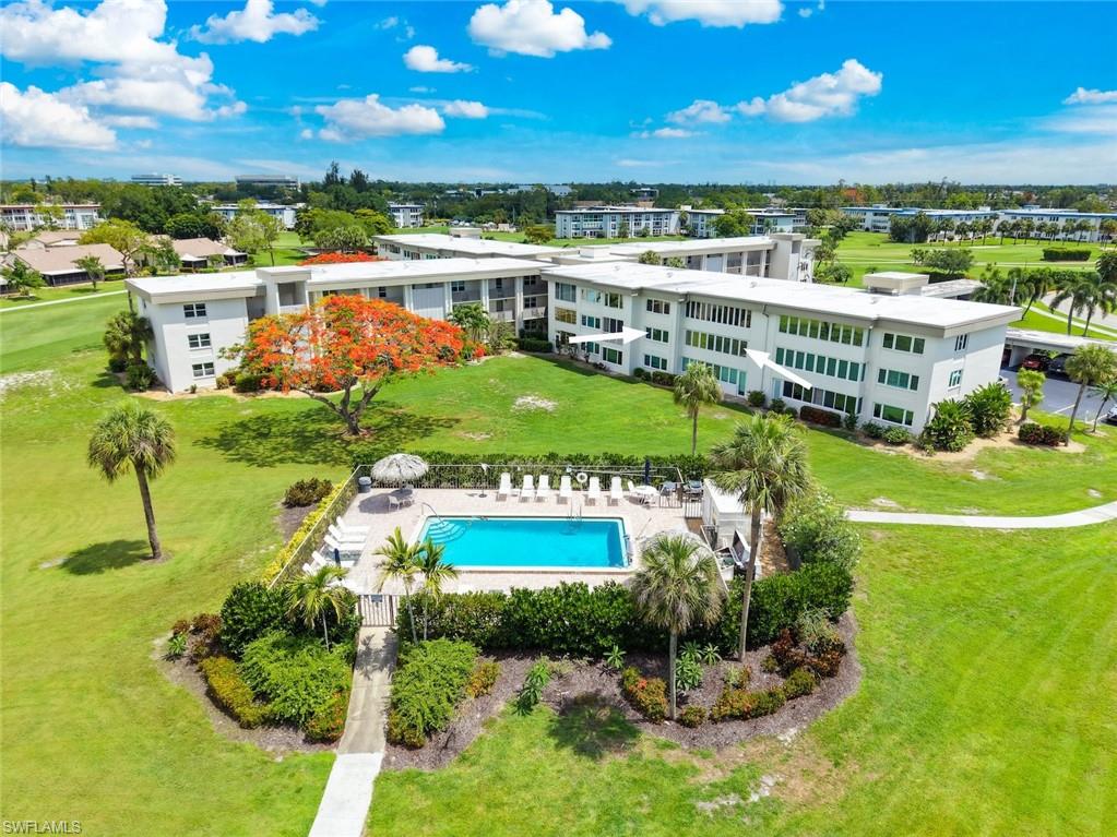 SEVEN LAKES - Residential