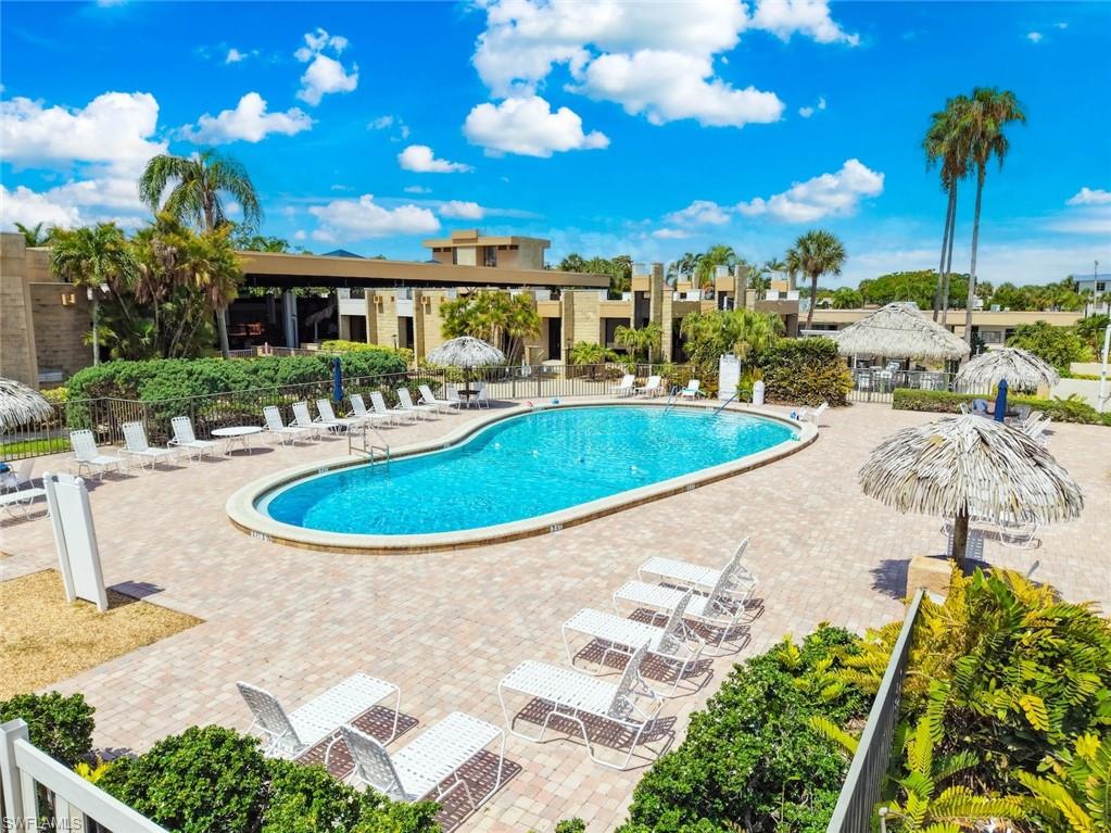SEVEN LAKES - Residential
