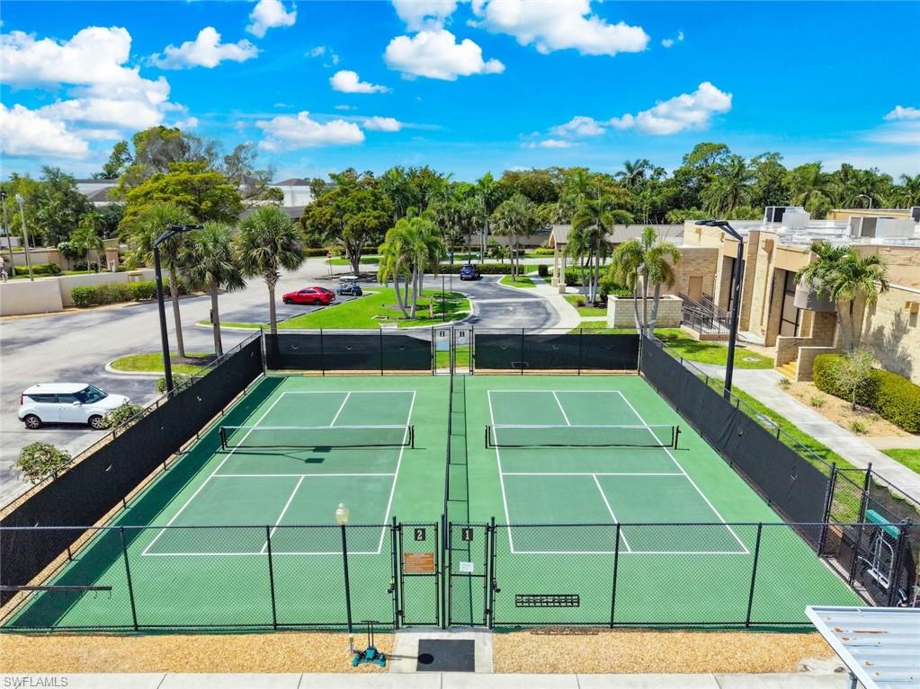SEVEN LAKES - Residential