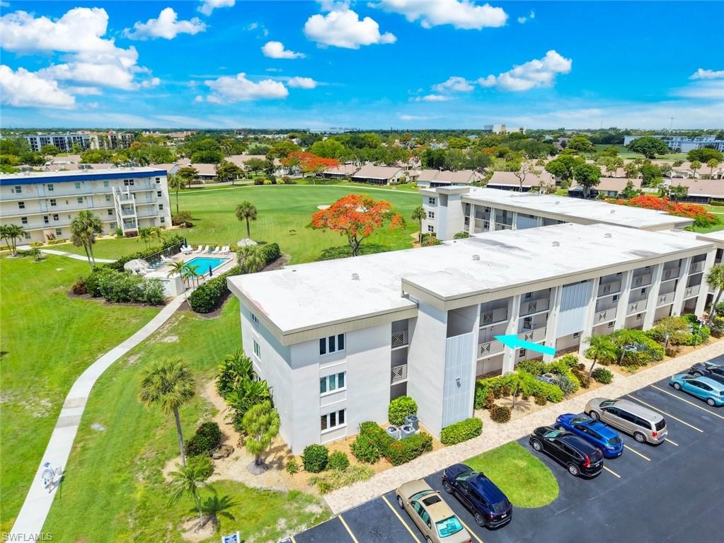 SEVEN LAKES - Residential
