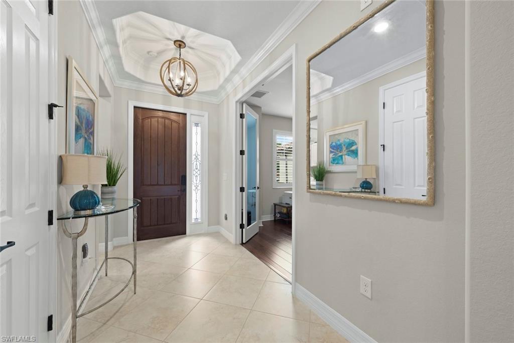 TWIN EAGLES - Residential