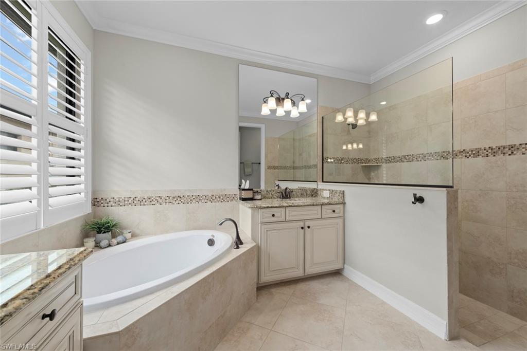 TWIN EAGLES - Residential