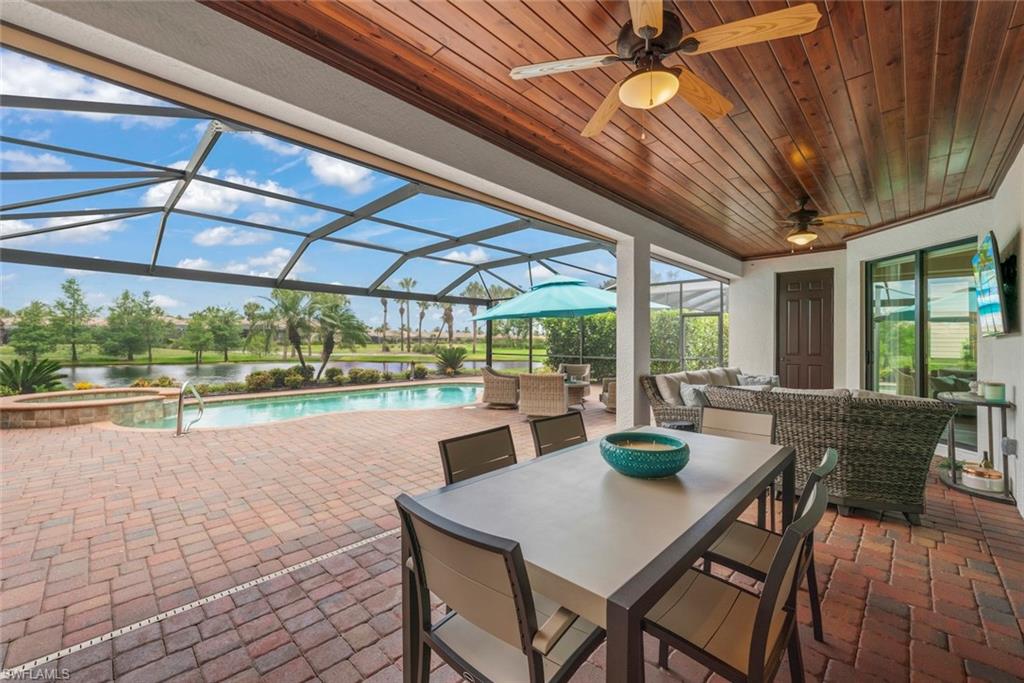 TWIN EAGLES - Residential
