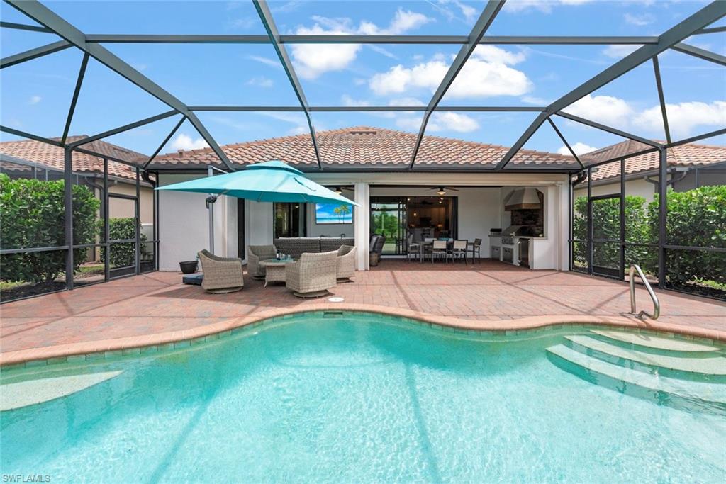 TWIN EAGLES - Residential