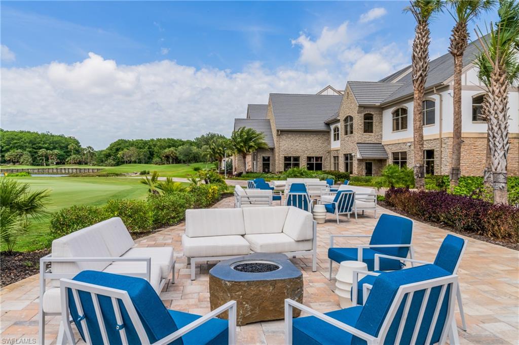 TWIN EAGLES - Residential
