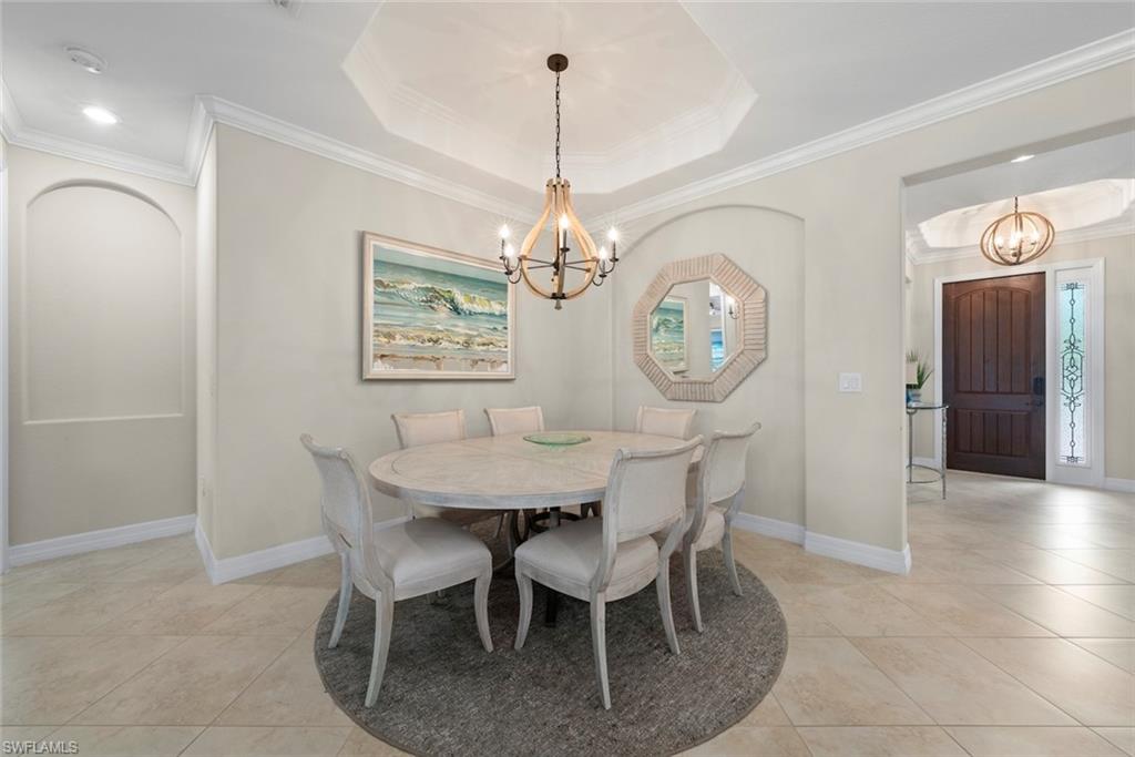 TWIN EAGLES - Residential