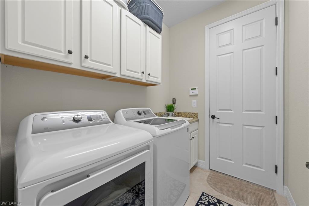TWIN EAGLES - Residential