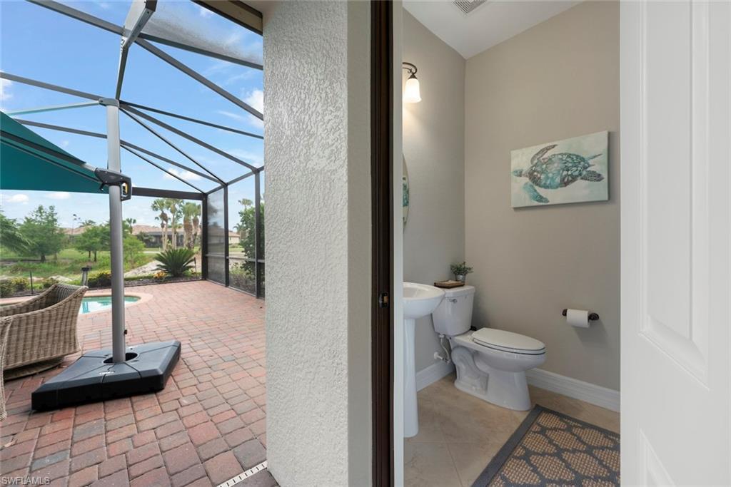 TWIN EAGLES - Residential